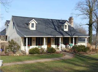 217 Dar Dr, New Wilmington, PA 16142