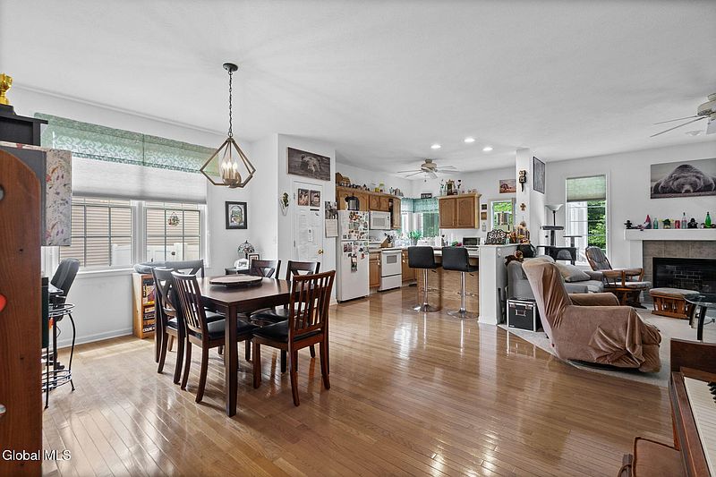 2nd image of 30 Lupine Drive
