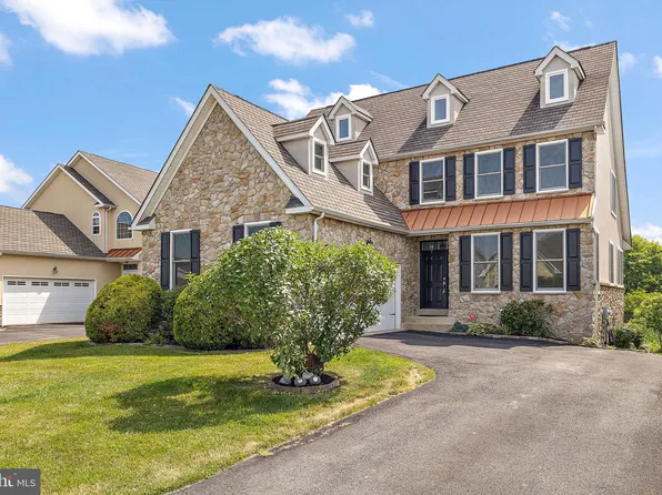 208 N Heron Cir, New Castle, DE 19720