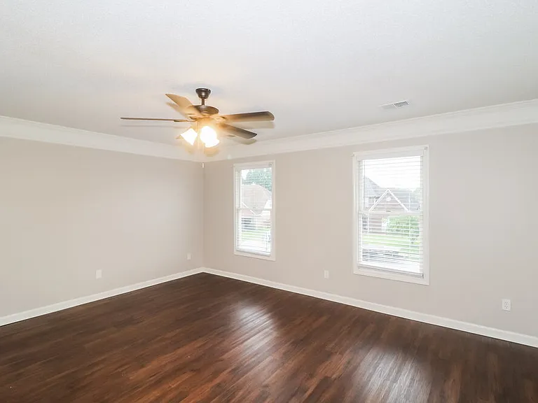 300 N Ericson Rd — Photo 8