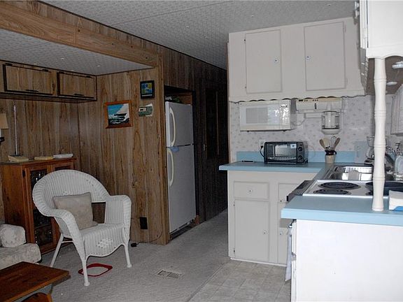 5th image of 3 Pine Dr