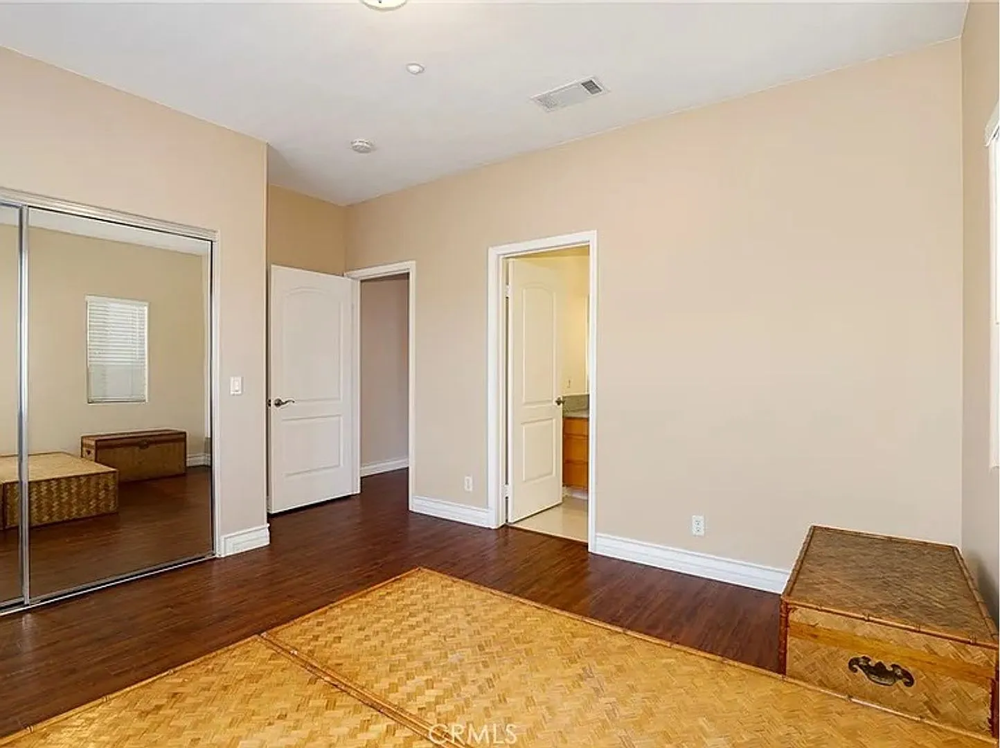 5 Bedroom & 5.5 Bathroom — Photo 4