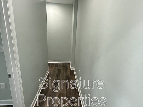 5th image of 2711 Detroit St Unit 4