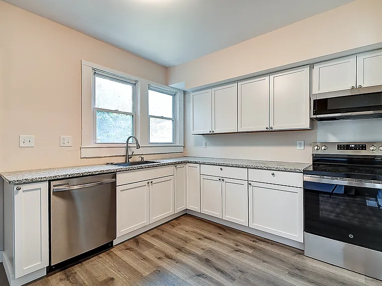 2935 N Delaware St — Photo 11