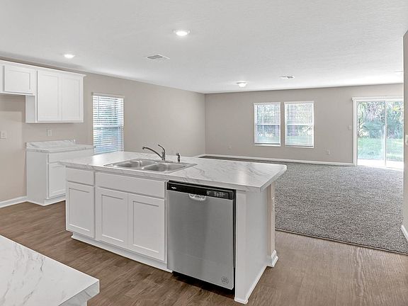 5th image of 95 Palmwood Dr