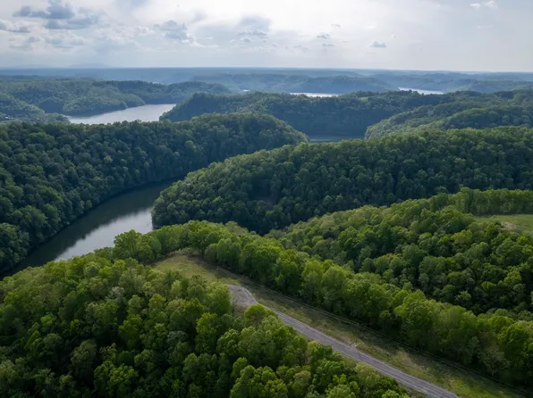 36 Eli Ln, Baxter, TN 38544