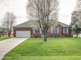 913 Woods Run Rd, Bardstown, KY 40004