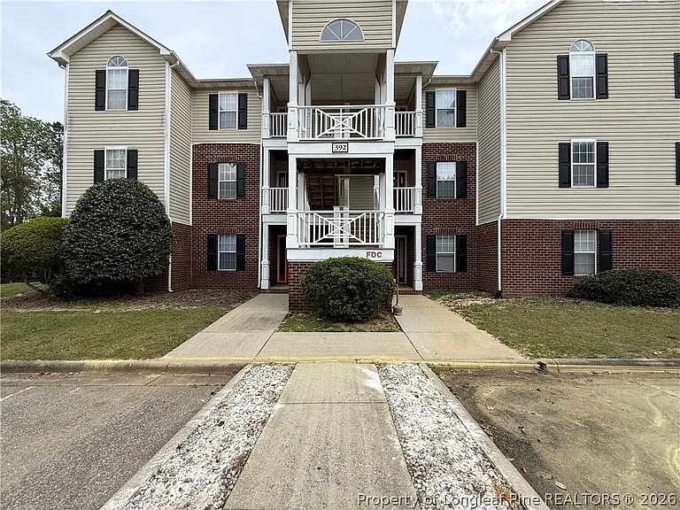 392 Bubble Creek Ct #6 — Photo 1
