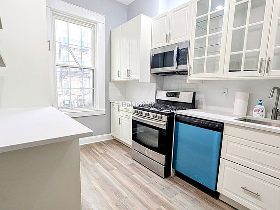 4th image of 23-12 41st St #1