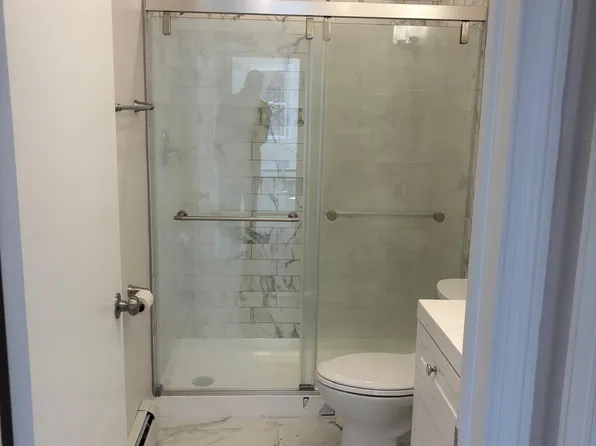 75 Paradise Rd, Oak Ridge, NJ 07438