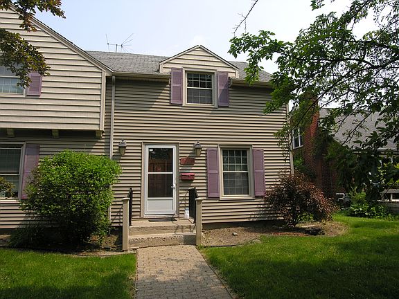 3rd image of 1907 Anderson Ave