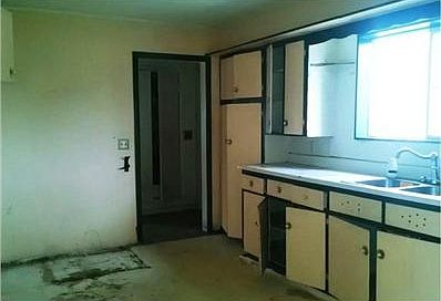 5th image of 303 Wilshire Dr