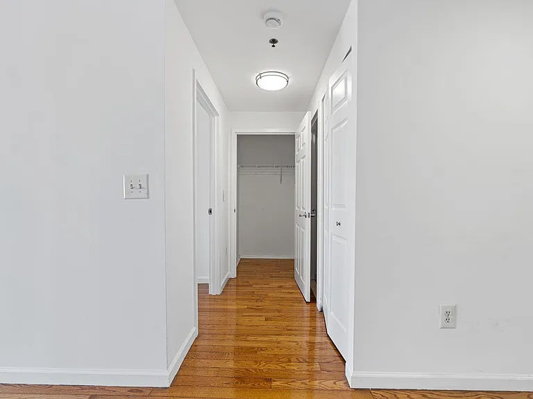 1 2nd St #2506 — Photo 14