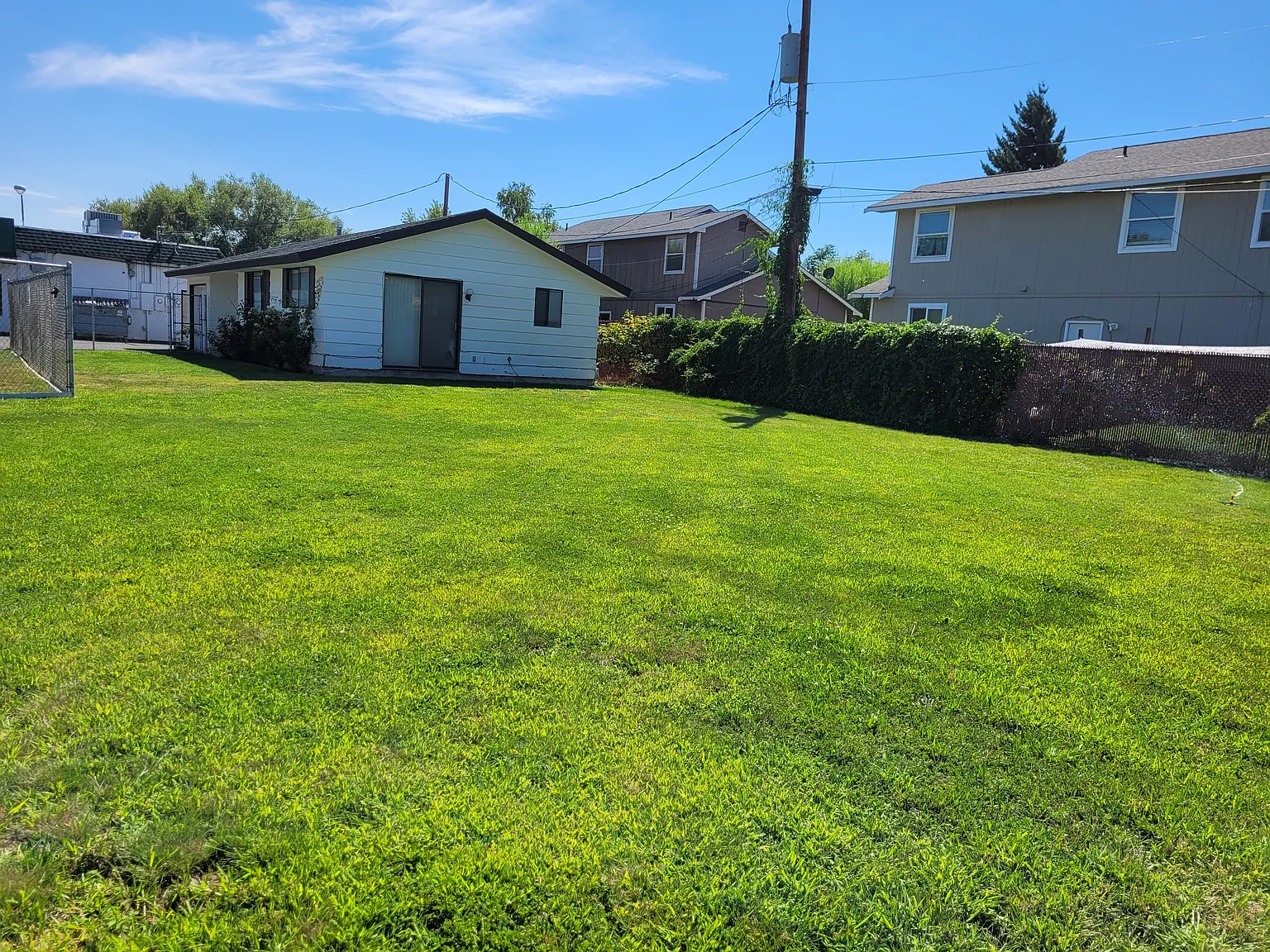 1 bed, 850 sqft, $1,200 — Photo 2