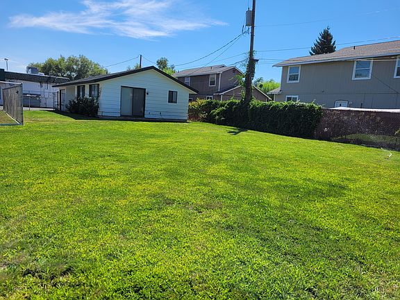 2nd image of 3010 Castlevale Rd #A