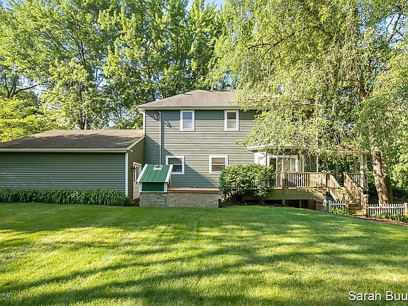 4th image of 3315 Thorncrest Dr SE