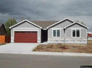970 Flicker St, Douglas, WY 82633