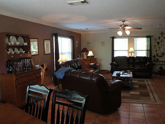 LIVING ROOM 3_04102014