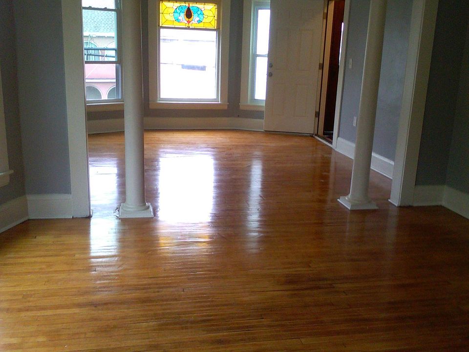 2nd image of 1173 Leeds St