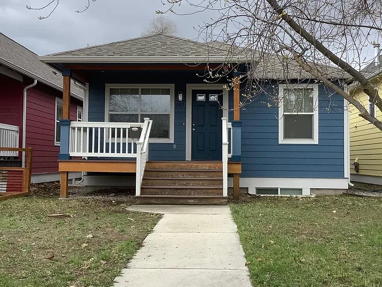 305 W South Ave — Photo 1
