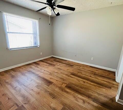 5th image of 1252 Croftwood Dr