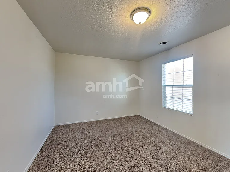 895 E Folgado Ct — Photo 19
