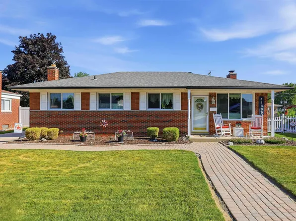 11689 Brougham Dr, Sterling Heights, MI 48312