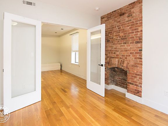 4th image of 64 Saint James Pl APT 2BR