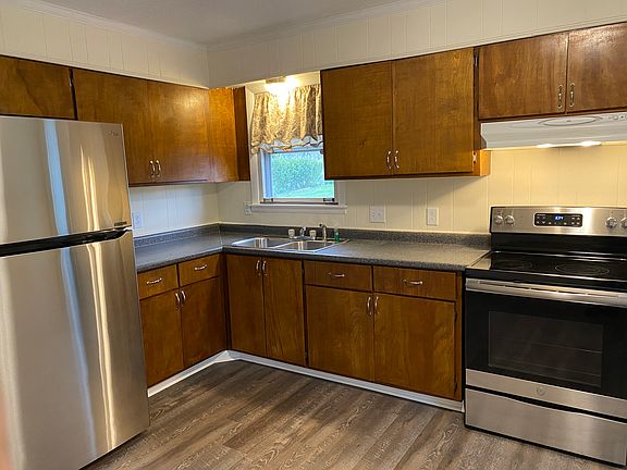 Plenty of room to cook family meals and walk out to your back deck through the back door!