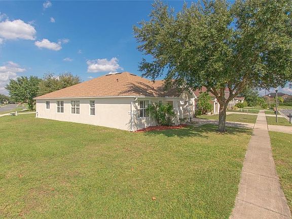 3rd image of 4068 Meadowlark Dr