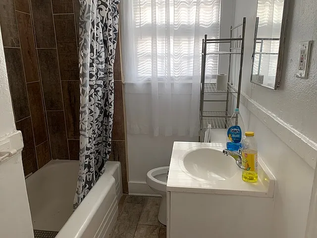 8904 Olive St — Photo 7