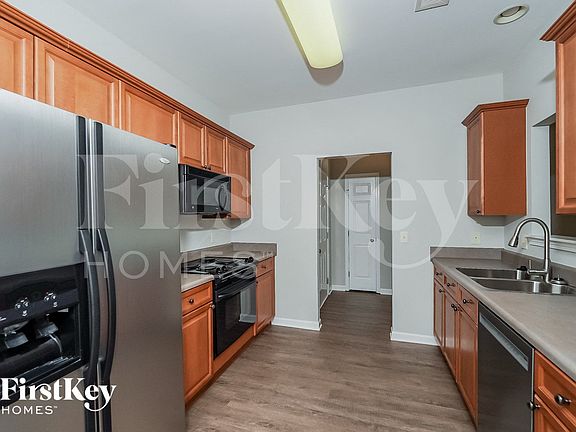5th image of 777 Forest Lakes Dr