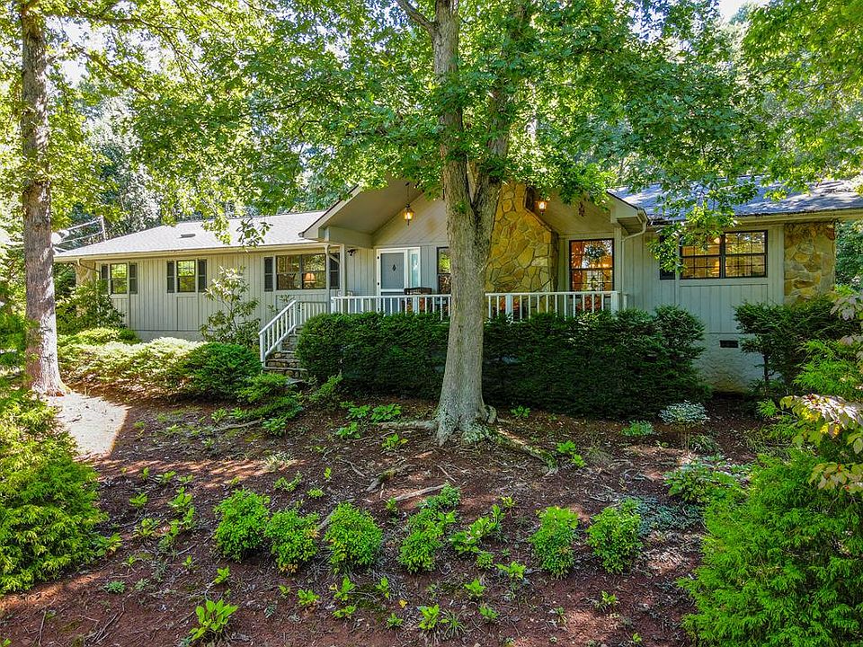 1st image of 176 White Oak Cir