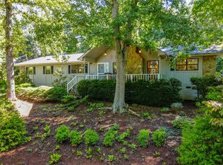 176 White Oak Cir, Franklin, NC 28734