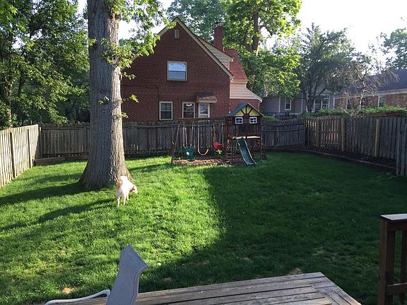 3rd image of 3340 Royal Pl