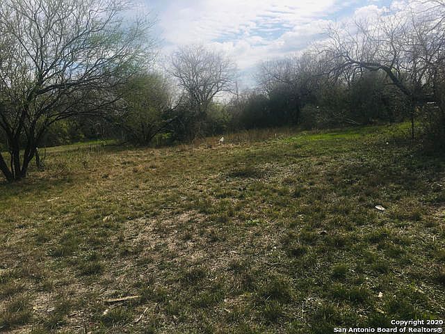 2nd image of 502 Baltzell Ave