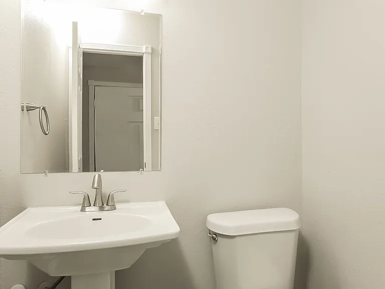 8151 Cheryl Meadow Dr — Photo 10