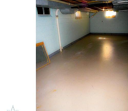 2nd image of 12080 Dawnhaven Ave