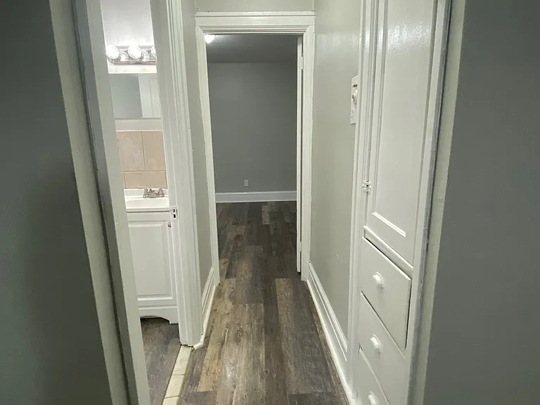 2249 Delaware Ave #B5 — Photo 4