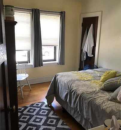 4th image of 3059 S Kinnickinnic Ave #4
