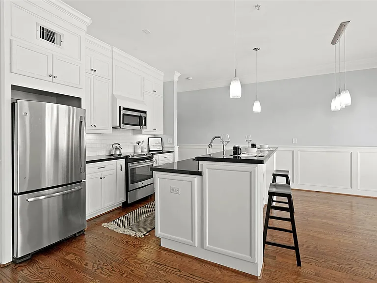 2802 Morrison St #206 — Photo 6