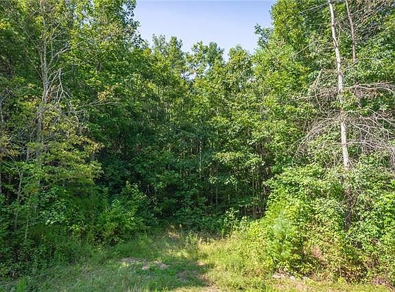 3rd image of 1042 Sale Dr