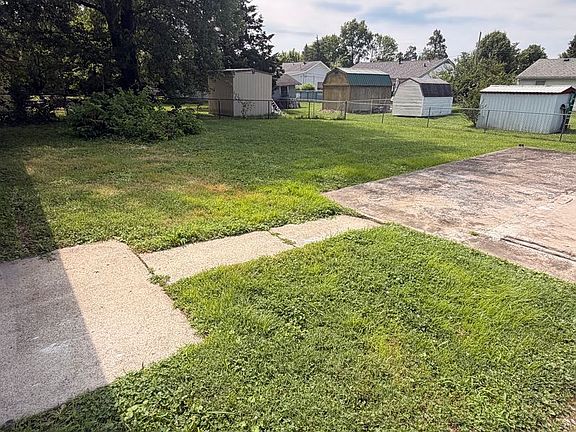 4th image of 7306 Nathan Hale Way