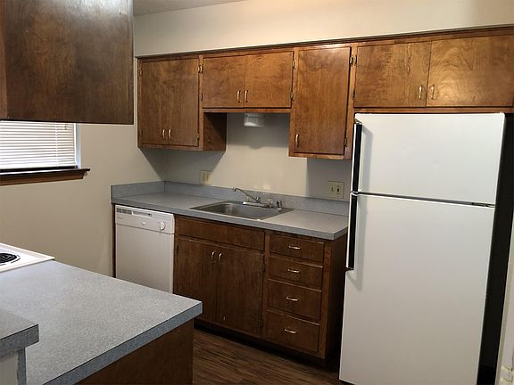 3rd image of 1650 N Sang Ave APT 209