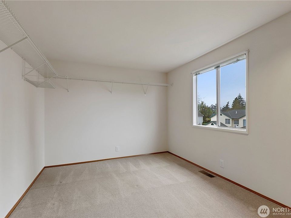 1st image of 6202 113th Pl SE