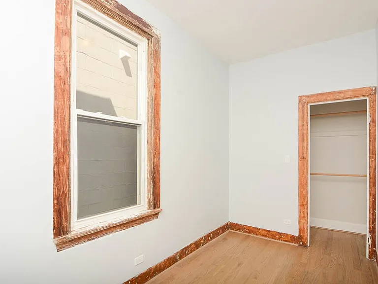 949 N Winchester Ave #2 — Photo 11