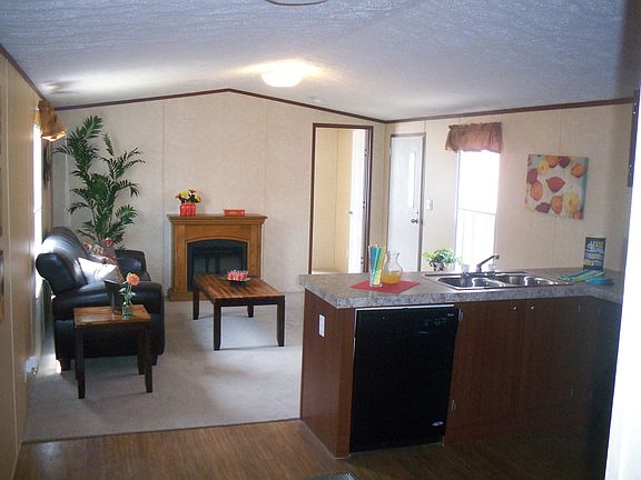 4th image of 2600 Industrial Dr W