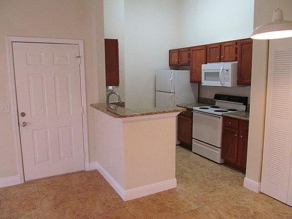4th image of 709 Secret Harbor Ln Unit 113