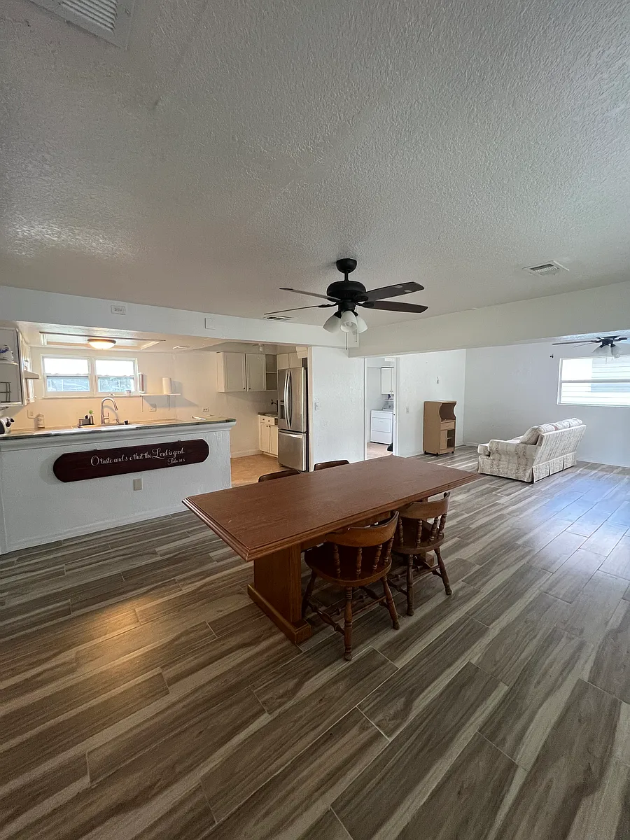 Building Photo - 16150 Aralia Dr