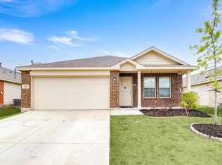 408 Falling Star Dr, Haslet, TX 76052